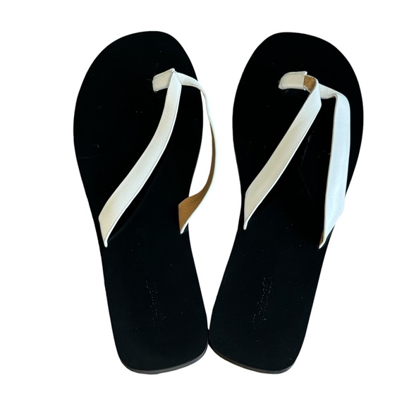 NEW Madewell The Gabi Thong Slide Sandal 9.5 Leather Black White - Picture 2 of 8